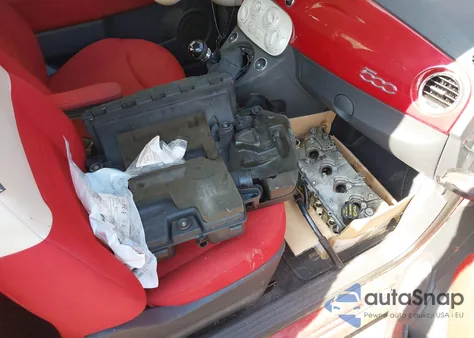 2012 Fiat 500 Pop z USA, uszkodzony, nr VIN 3C3CFFAR2CT233790